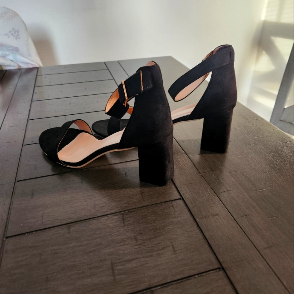 SHEIN Black Ankle Strap heels